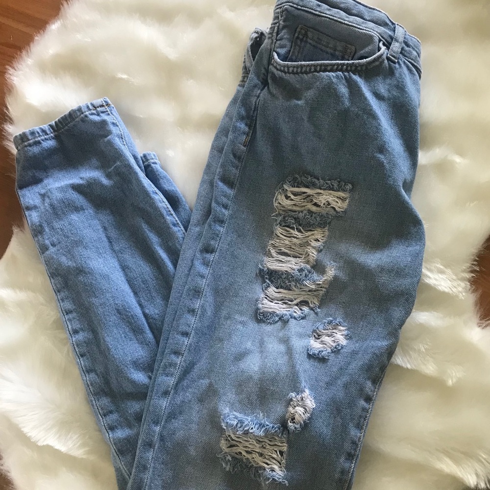 Forever 21 Distressed Boyfriend Jeans - Picture 1 of 6